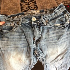 Men’s buckle jeans